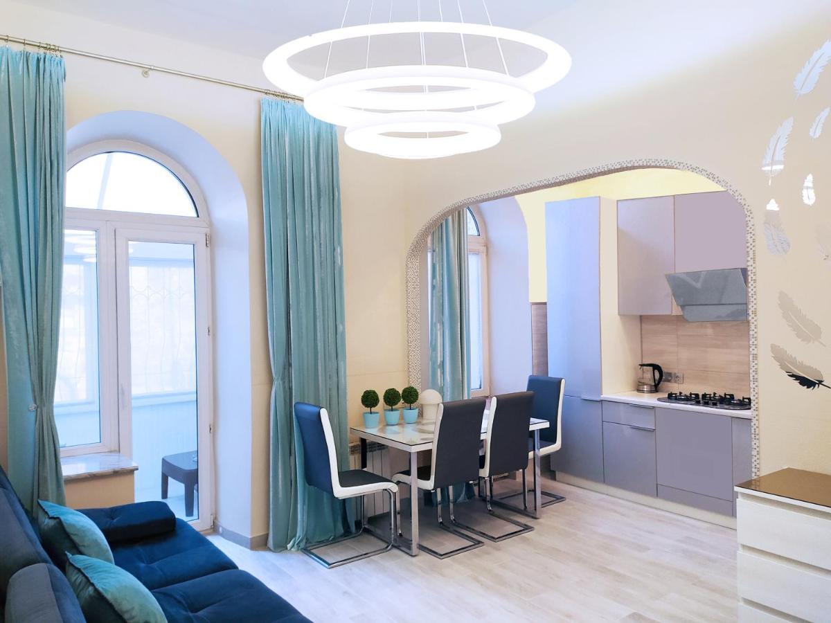 Apartment Luxury Centre Located Kiev Buitenkant foto